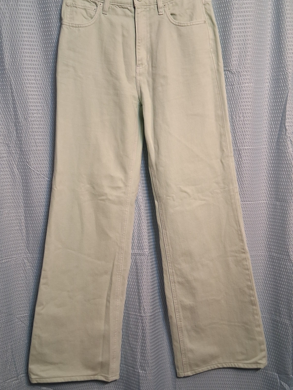 Alice + Olivia Wide-Leg Jeans in Light Green